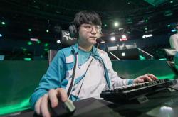 开云平台-关于RNG绝地反击100T，ShowMaker惊艳世界的信息