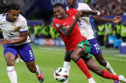 开云体育登录-西班牙备战希腊，欧洲预选赛势不可挡的简单介绍