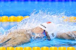 开云体育中国-雷霆正面击溃凯尔特人，西亚卡姆在季后赛接管比赛的启示