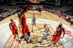 开云官网-南美风暴席卷亚平宁，劳塔罗末节主宰与秘鲁火力的双重奏