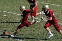 开云体育官网-赛道与绿茵的共振，F1街道赛焦点战中的阿森纳式节奏哲学