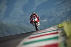 开云体育官网-双重险胜，樊振东高光时刻与波兰足球的坚韧启示