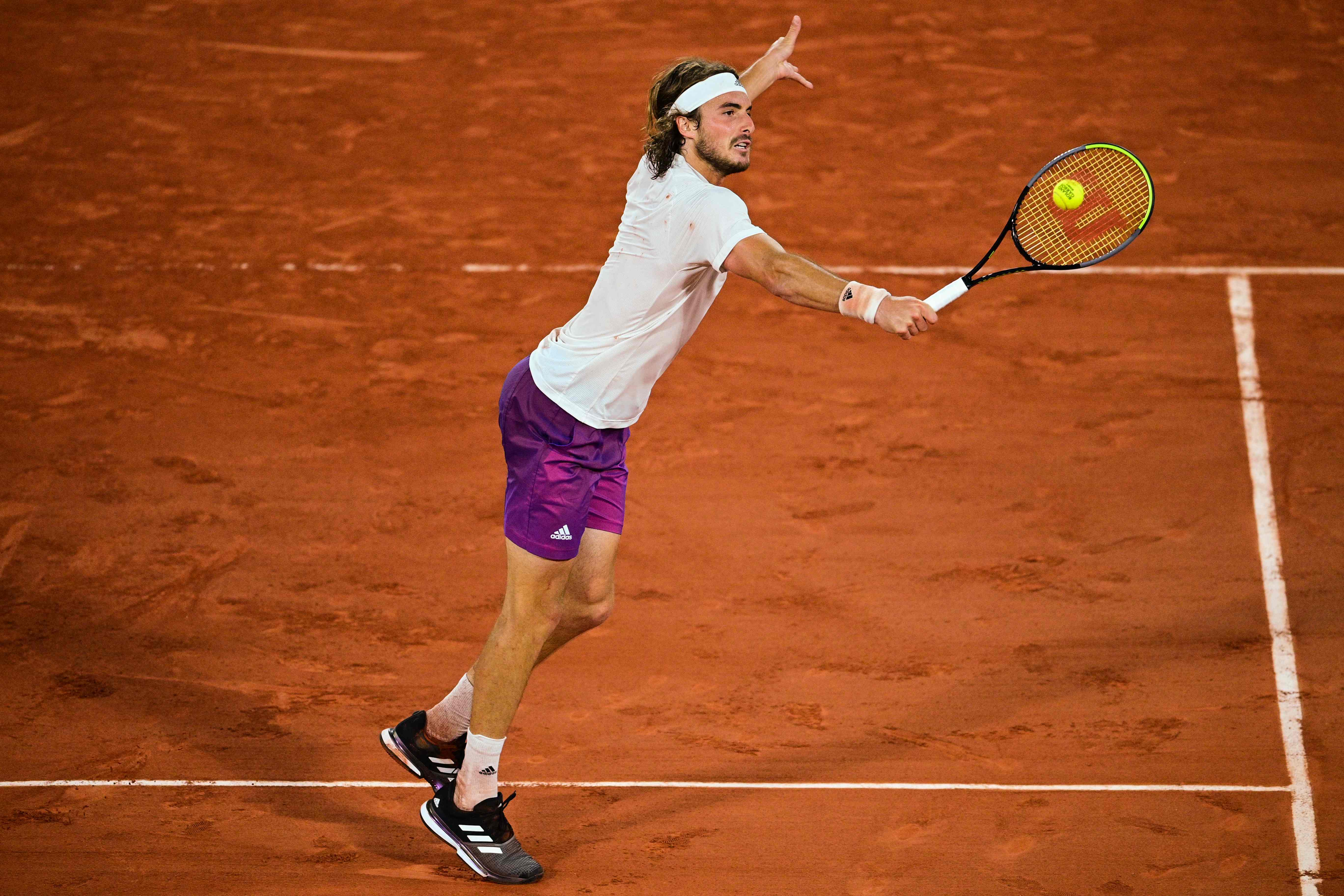 美国网球队逆转法国网球队，西西帕斯送出助攻