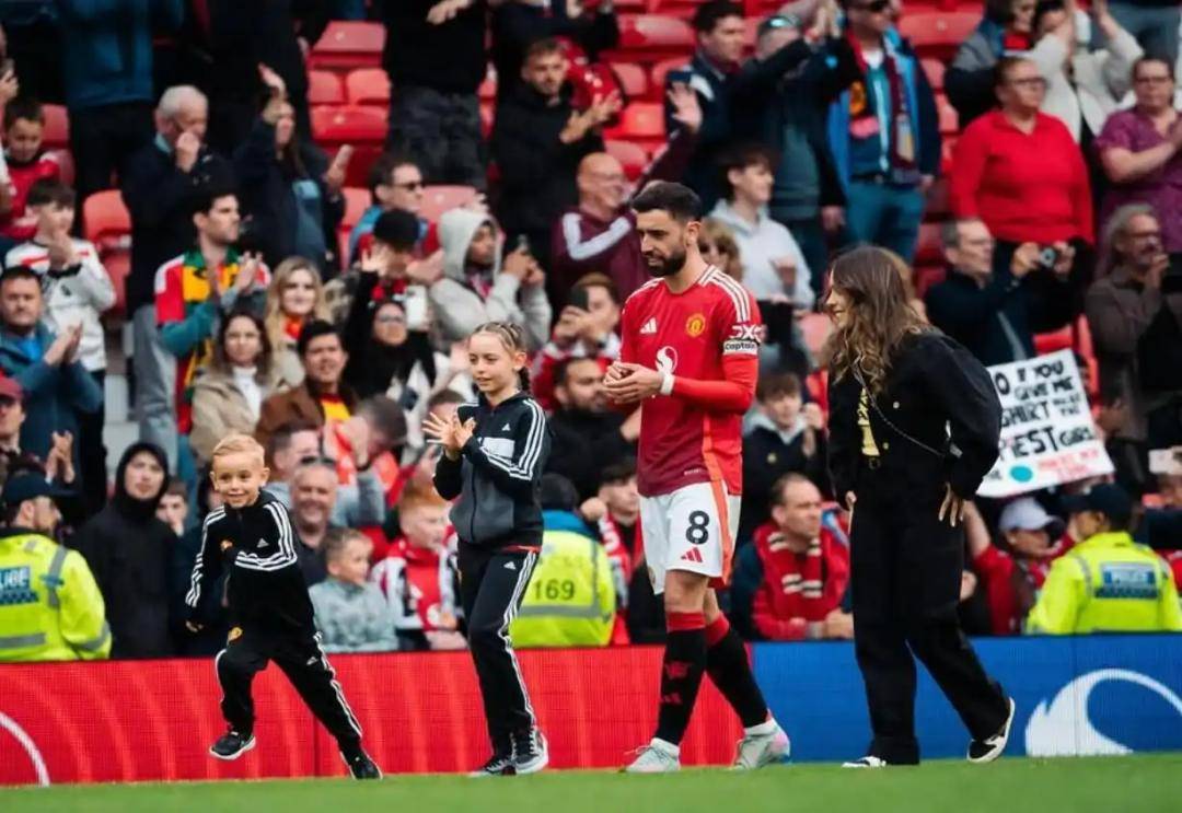 包含2025年俱乐部世界杯：曼联全队备战内幕的词条