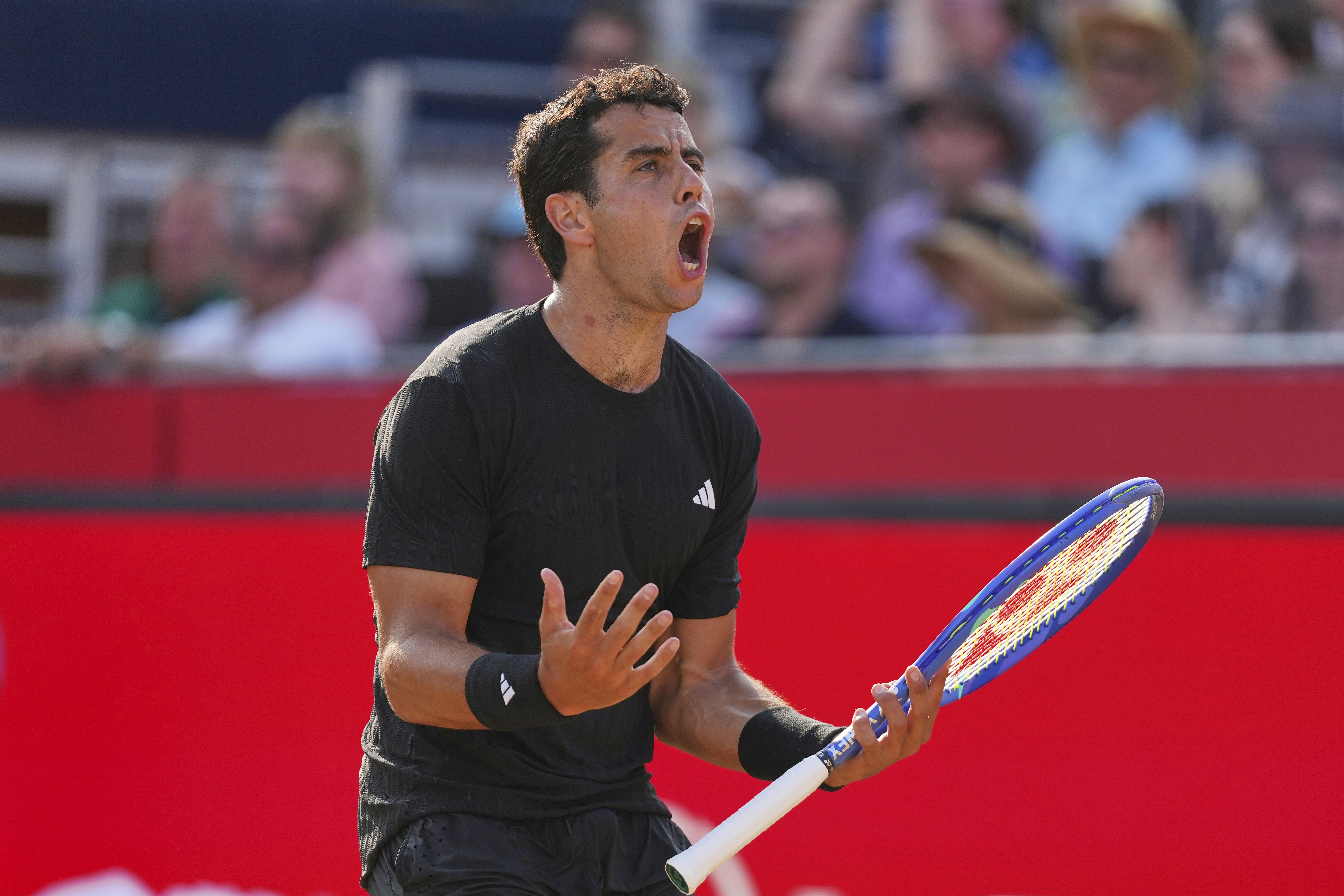 日本网球队鏖战意大利网球队,阿尔卡拉斯制霸全场的简单介绍 日本网球队鏖战意大利网球队,阿尔卡拉斯制霸全场的简单介绍