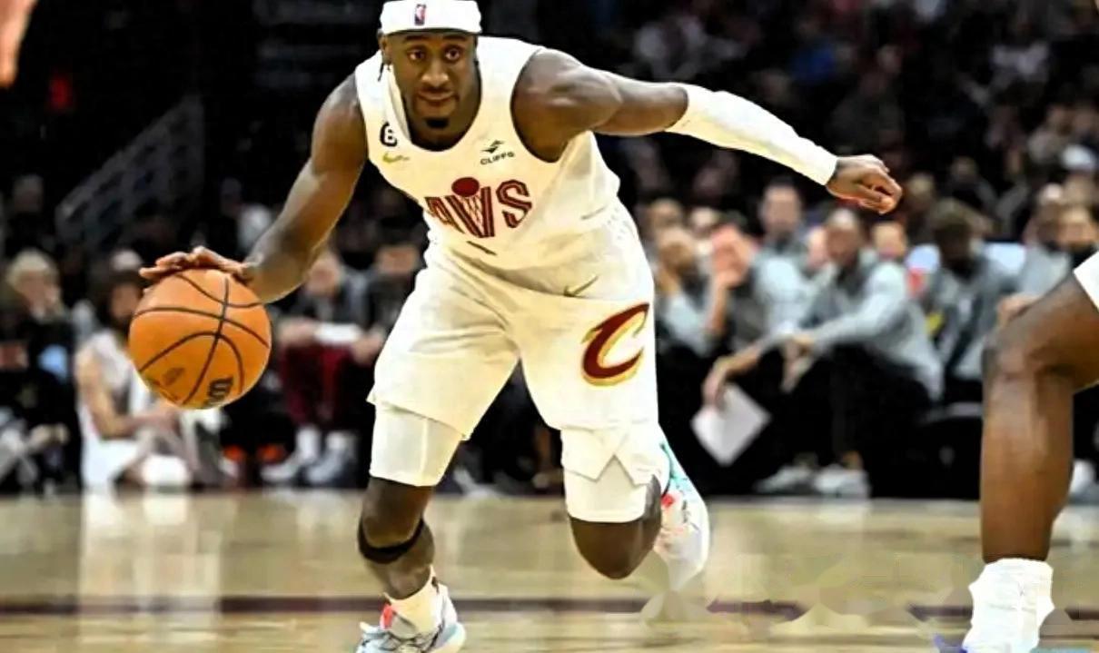 魔术全队表现出色,反超老鹰 魔术全队表现出色,反超老鹰