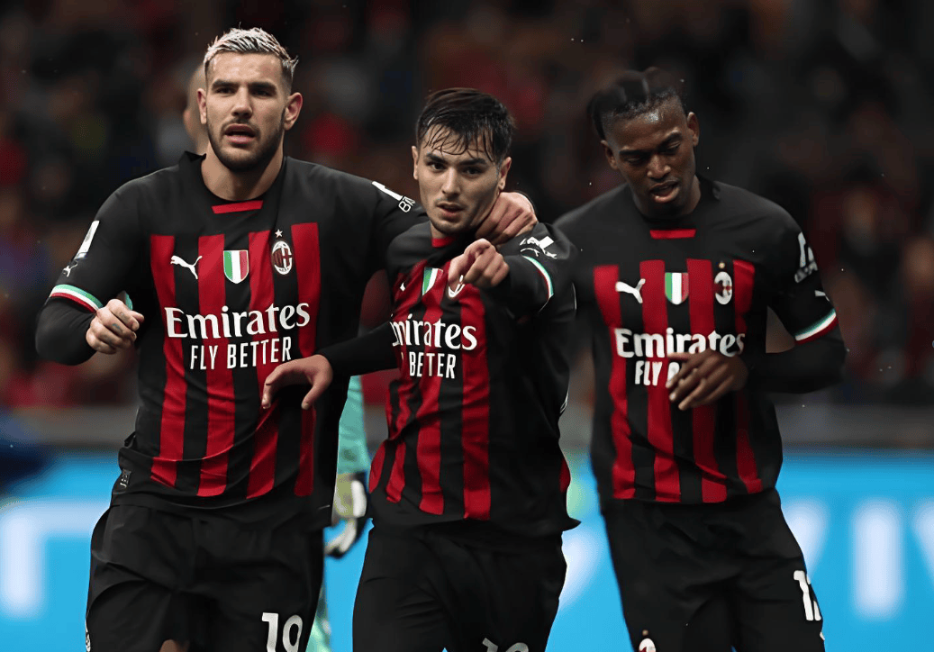 AC米兰战平塞维利亚，战术嫌疑引发球迷不满的简单介绍