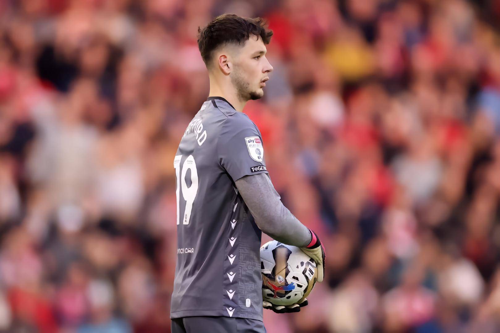 曼城防线连续两轮零失球，展现出色稳定性的简单介绍