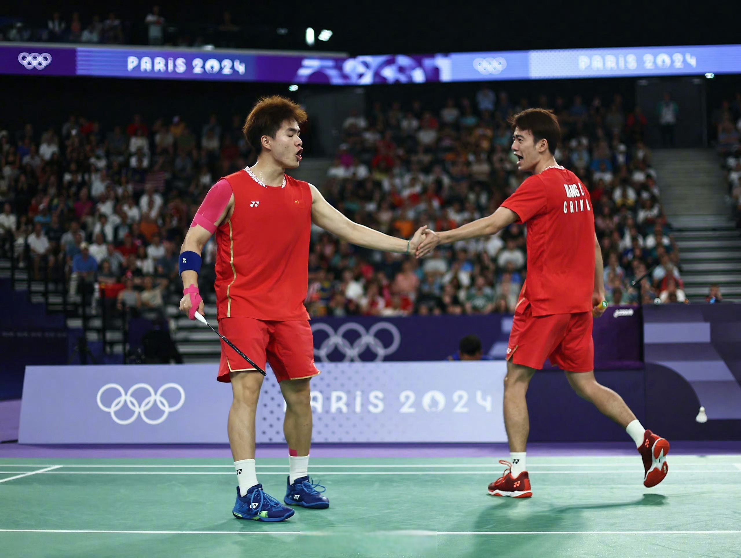 关于羽毛球混合双打半决赛中，激战异常激烈的信息