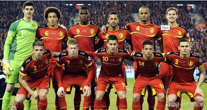 比利时主场轻松击败俄罗斯，领跑小组