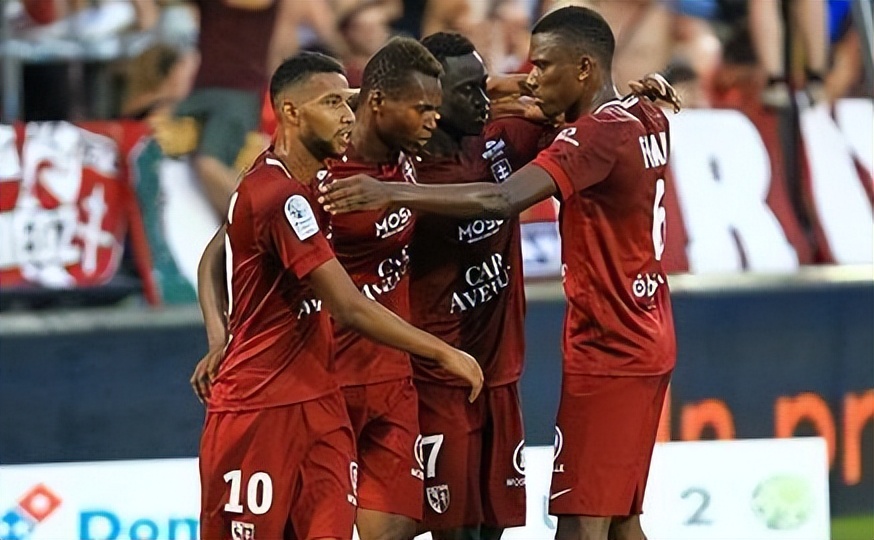 包含摩纳哥迎战梅斯，对决必定精彩的词条