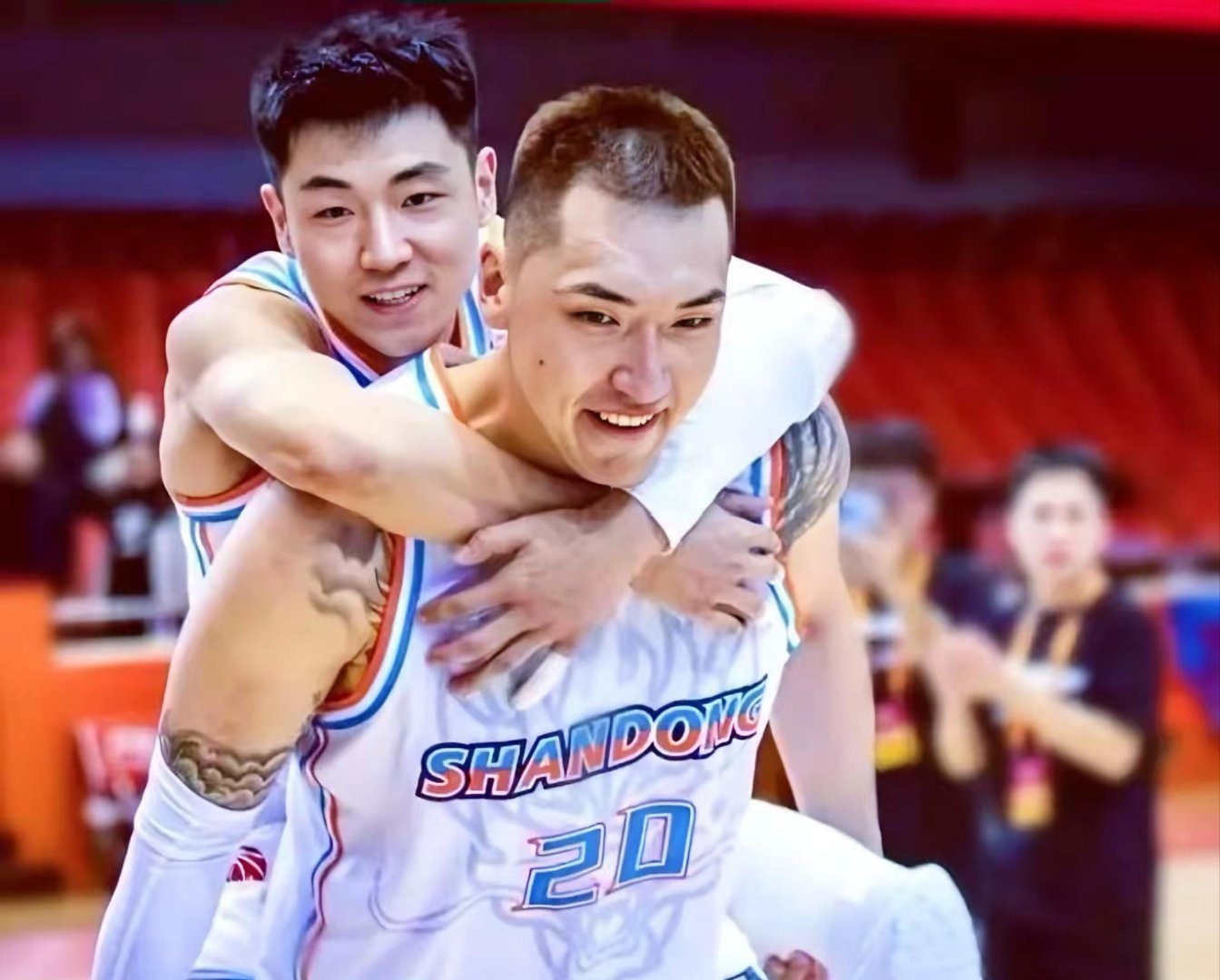 吉林队完胜青岛队，陶汉林点燃赛场