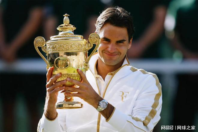 英国网球队横扫意大利网球队,费德勒一己之力扛起全队的简单介绍 英国网球队横扫意大利网球队,费德勒一己之力扛起全队的简单介绍