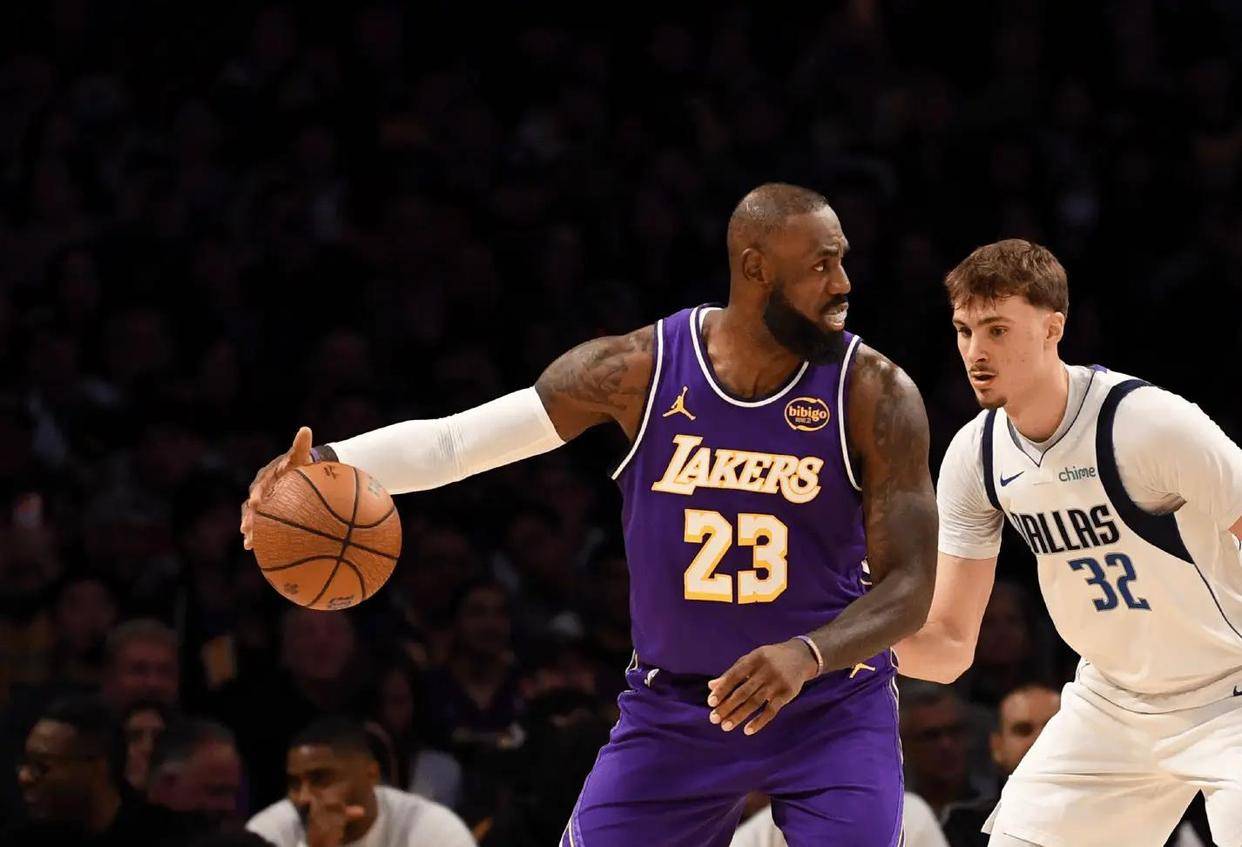 独行侠轻取湖人，詹姆斯统治全场