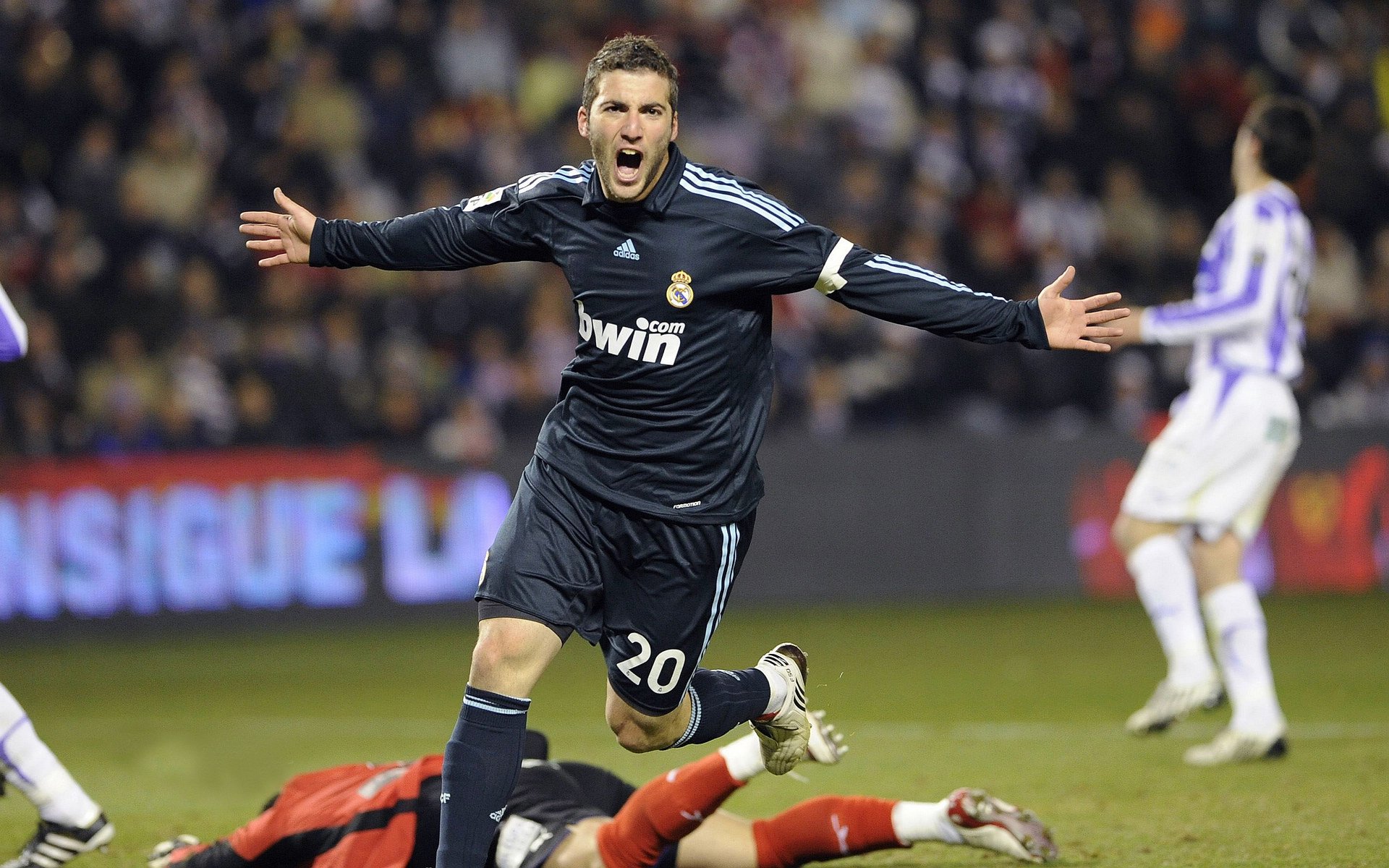 铁壁锁雷恩,托尼定乾坤,西班牙防守艺术与关键先生的诞生