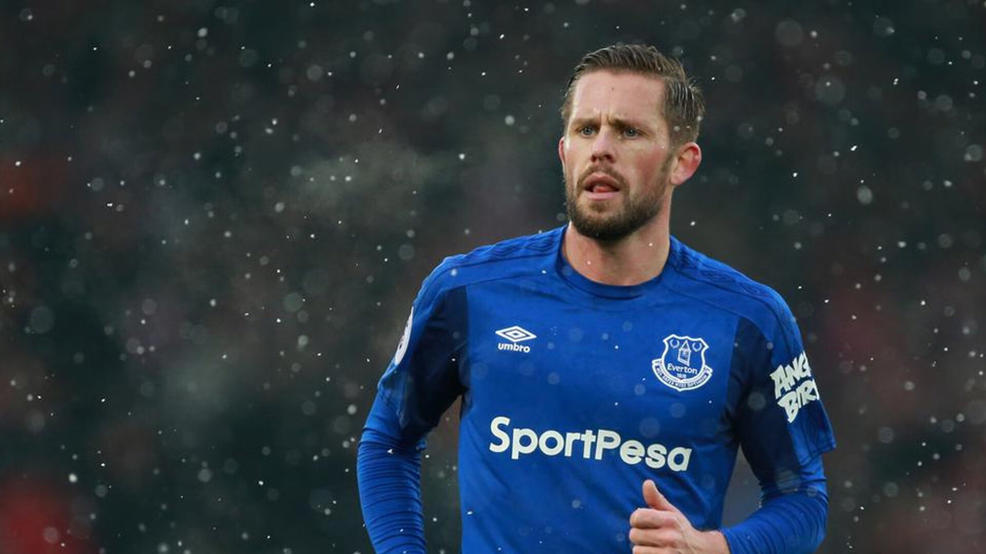 西甲国家德比之夜,乔治关键制胜,改写历史的一脚